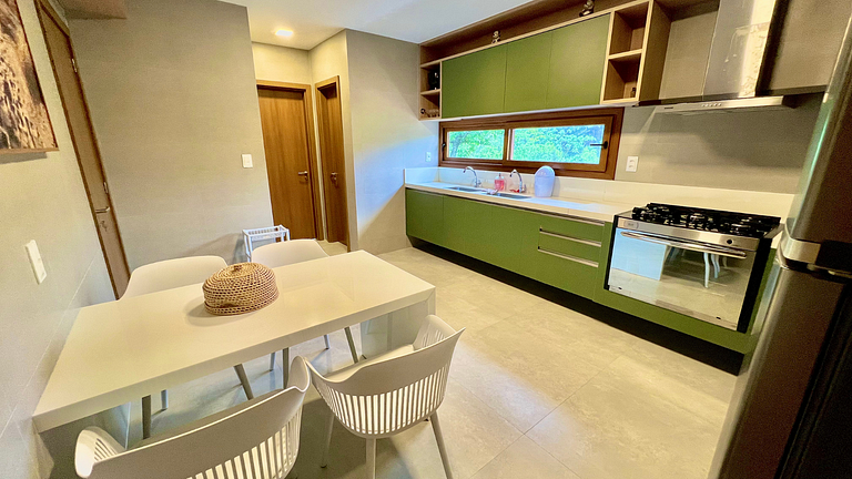 Mansão de Luxo 9 Suítes em Praia do Forte – Praia Bella