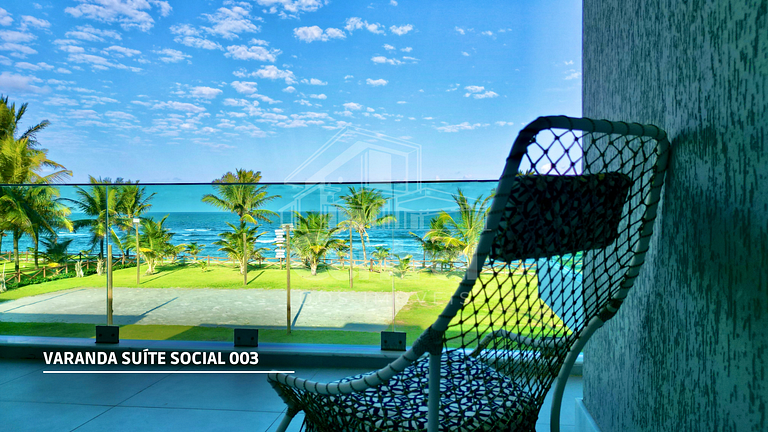 Seaside mansion (right on the sand) in Guarajuba