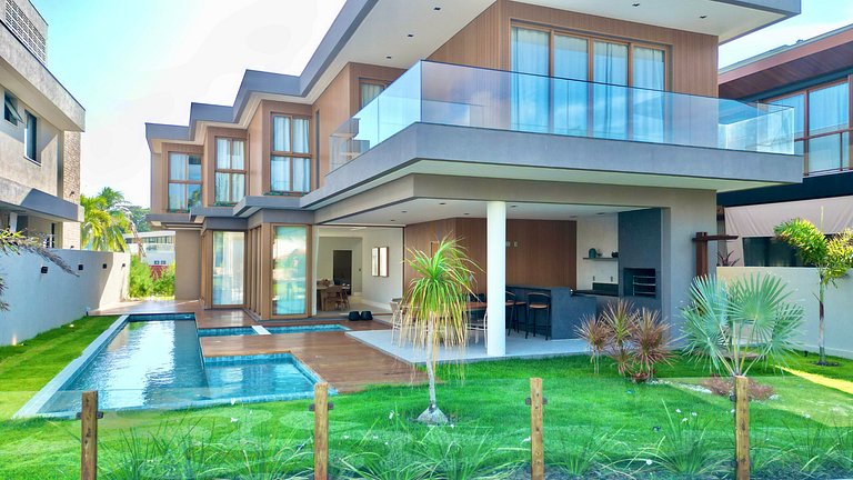 Aluguel Casa Guarajuba – 7 Suítes, 50m da Praia!