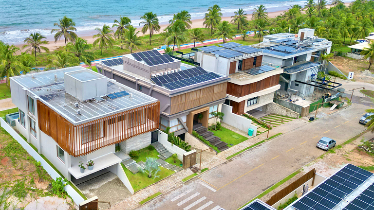 Mansão Pé na Areia em Guarajuba – 8 Suítes Luxo