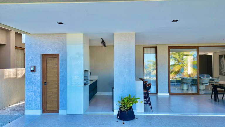 Mansão Pé na Areia em Guarajuba – 8 Suítes Luxo