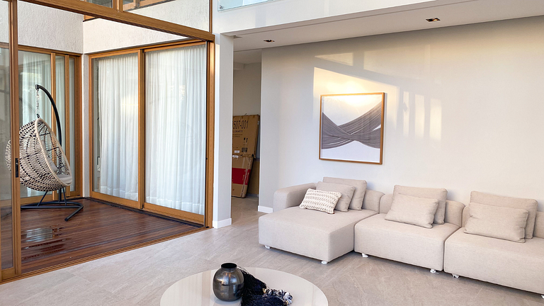 Casa de Luxo em Guarajuba 7 Suítes e Piscina a 50m da Praia