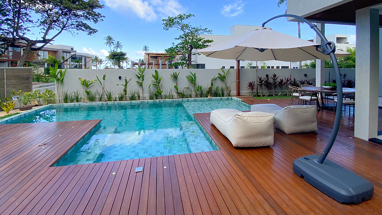 Casa de Luxo em Guarajuba 7 Suítes e Piscina a 50m da Praia