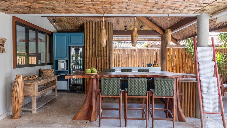 Casa Abude – 5 Suítes com Vista Mar em Guarajuba