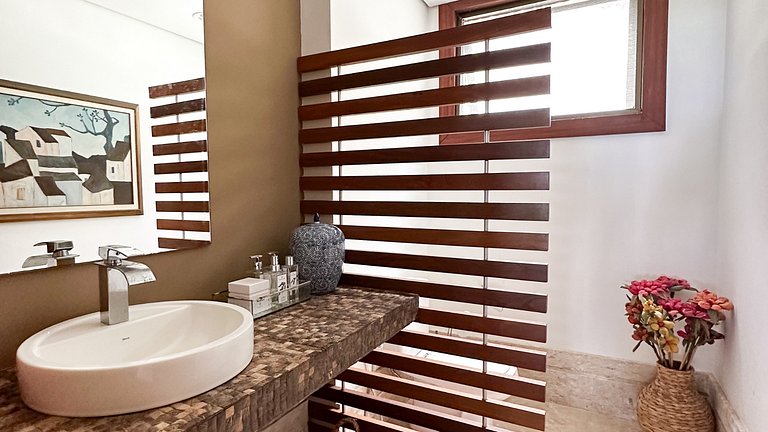 Casa Abude – 5 Suítes com Vista Mar em Guarajuba