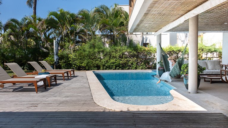 Casa Abude – 5 Suítes com Vista Mar em Guarajuba