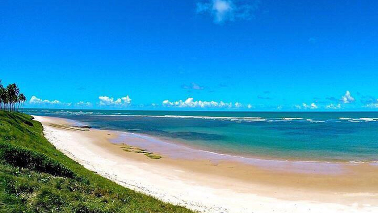 Casa Lagoa Azul em Guarajuba Próxima à Praia e Lagoa
