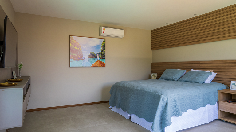 Casa de Luxo com Piscina e 7 Suítes em Praia do Forte