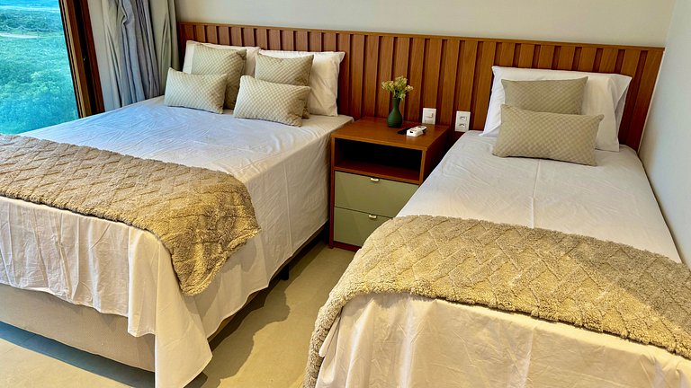 Mansão Pé na Areia com 8 Suítes no Alphaville Guarajuba