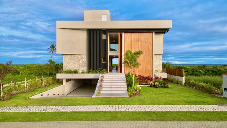 Mansão Pé na Areia com 8 Suítes no Alphaville Guarajuba