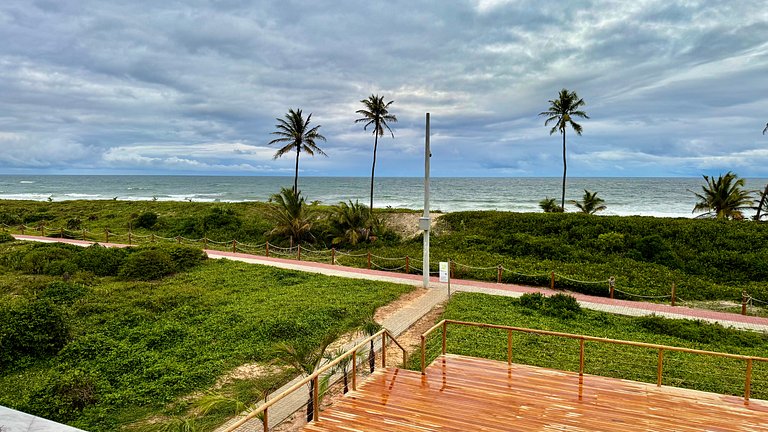 Mansão Pé na Areia com 8 Suítes no Alphaville Guarajuba