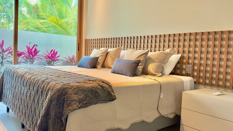 Casa de Luxo em Guarajuba 7 Suítes e Piscina a 50m da Praia