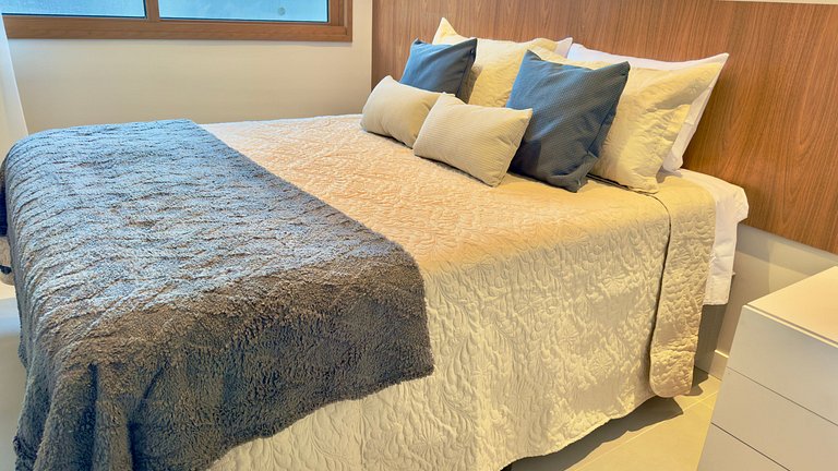 Casa de Luxo em Guarajuba 7 Suítes e Piscina a 50m da Praia
