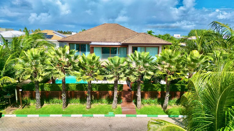 Casa em Guarajuba – Luxo e Praia em Condomínio Exclusivo