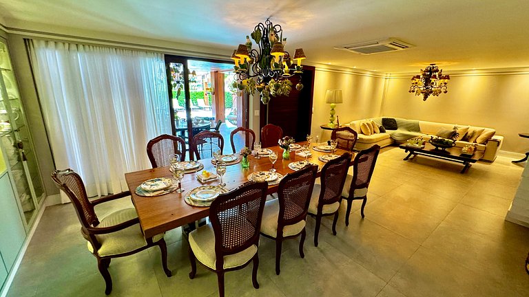 Casa em Guarajuba – Luxo e Praia em Condomínio Exclusivo
