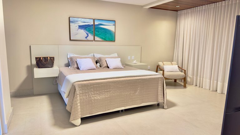 Casa no Praia Bella em Praia do Forte — 5 Suítes, Vista Mar!