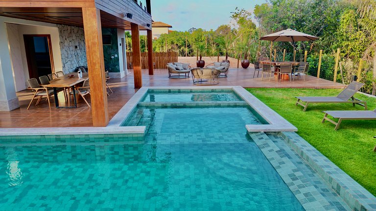 Casa no Praia Bella em Praia do Forte — 5 Suítes, Vista Mar!