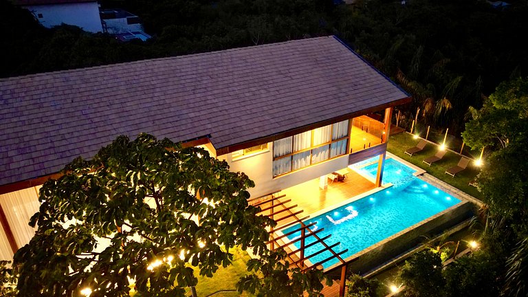 Casa no Praia Bella em Praia do Forte — 5 Suítes, Vista Mar!