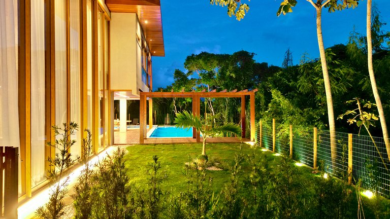 Casa no Praia Bella em Praia do Forte — 5 Suítes, Vista Mar!