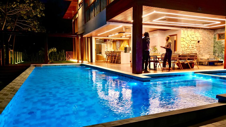 Casa no Praia Bella em Praia do Forte — 5 Suítes, Vista Mar!