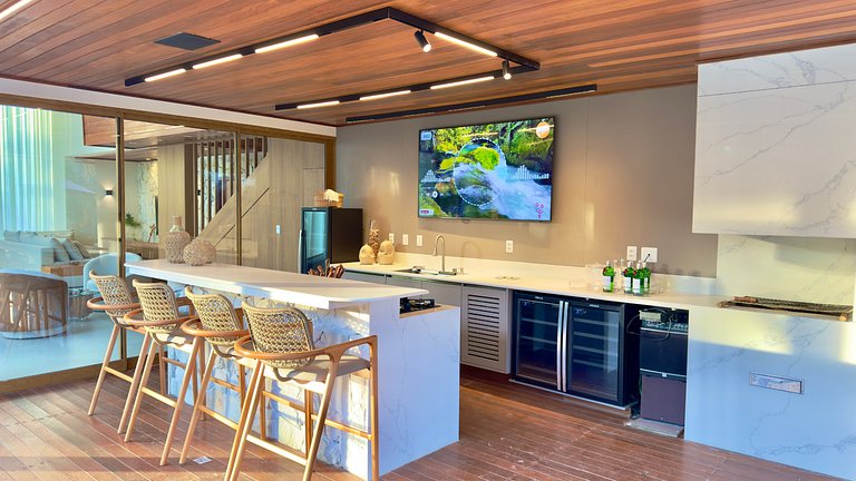 Casa no Praia Bella em Praia do Forte — 5 Suítes, Vista Mar!