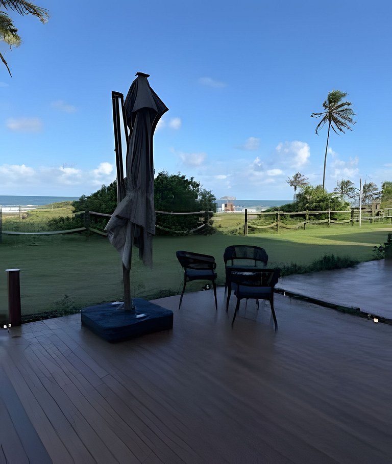 Apartamento Pé na Areia em Guarajuba Frente Mar NAIA 07