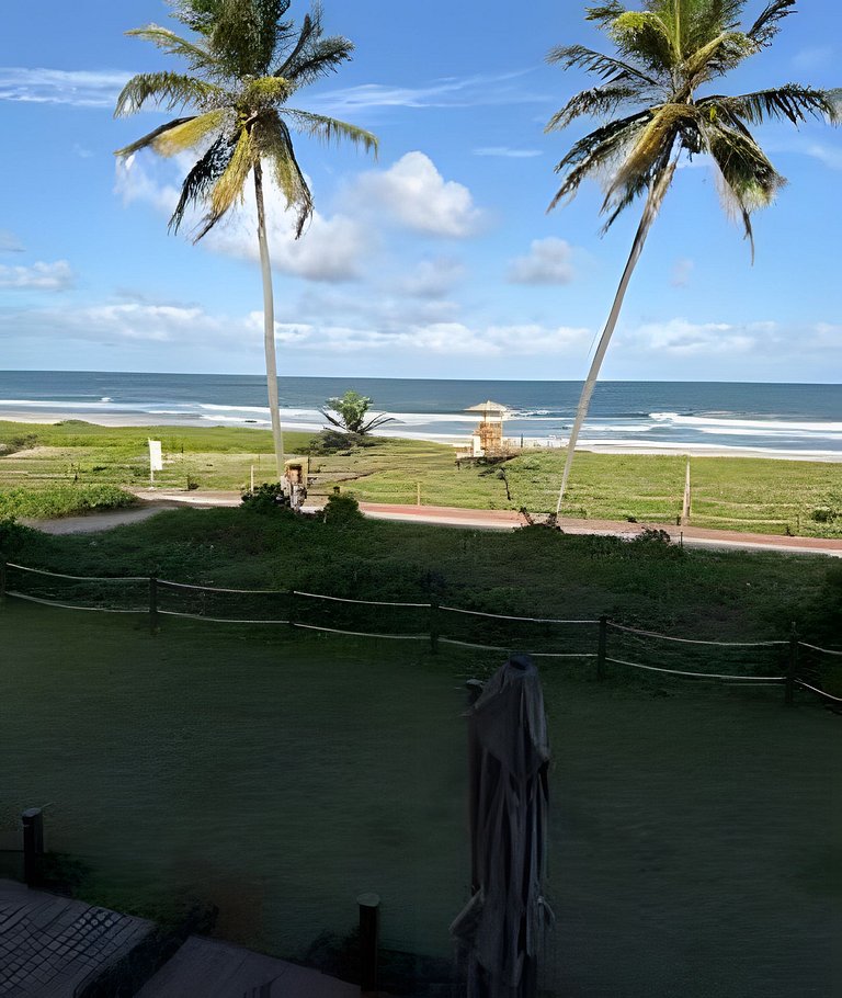 Apartamento Pé na Areia em Guarajuba Frente Mar NAIA 07
